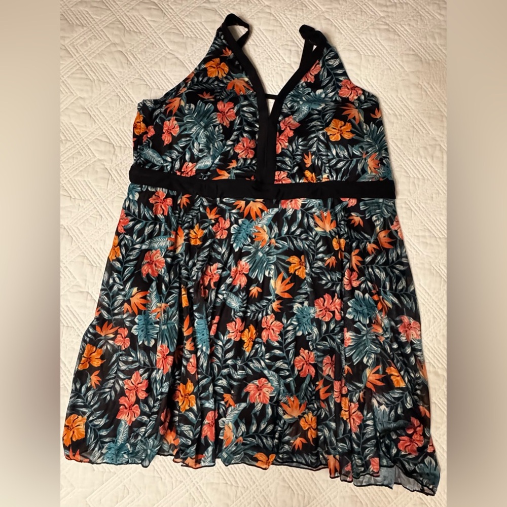 BloomChic NWT Tropical Vacation Paradise Resort Swim Dress Swimsuit Size 28